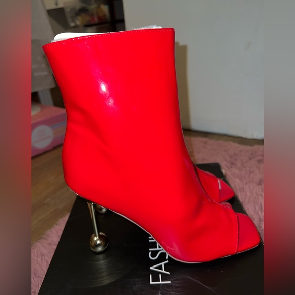 Fire red booties 😍🔥 - Picture 1 of 7